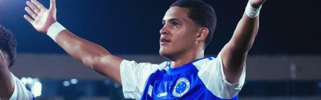 斯基拉：多特正在谈判，尝试签克鲁塞罗17岁左后卫普拉特斯